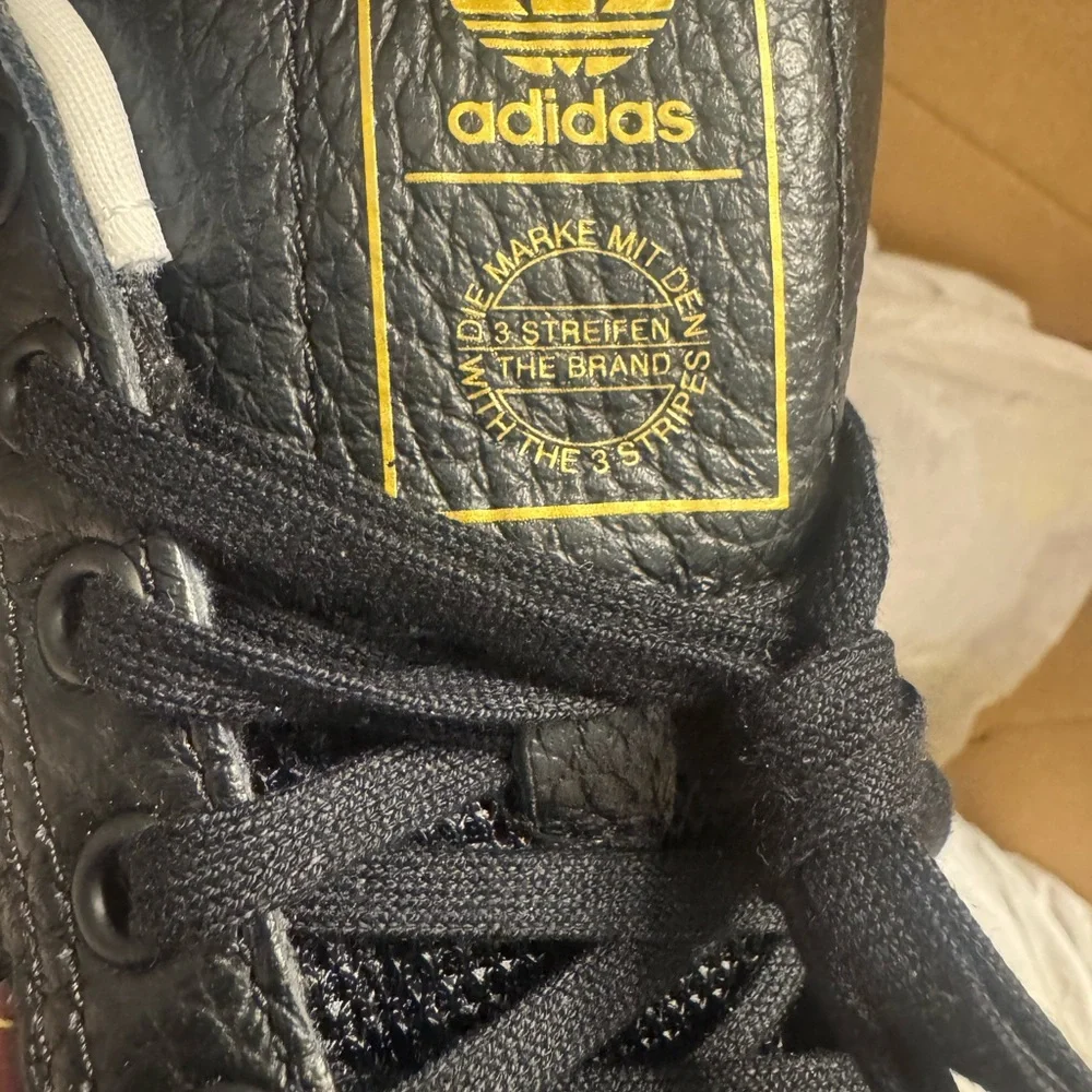 Adidas Puig Black with Yellow and Orange Accents size 9.5 /8.5 men‎ New